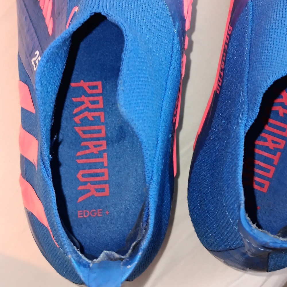 Predator Edge+ Cleats - Picture 7 of 8